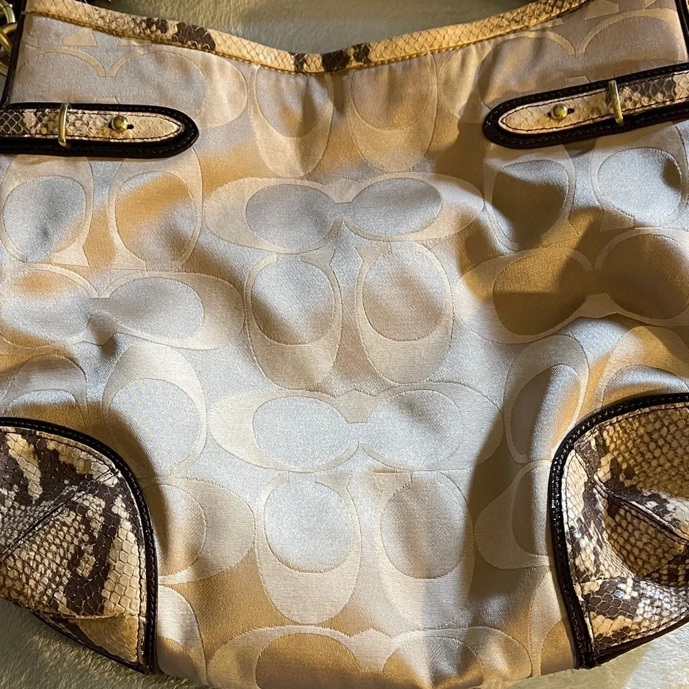 Coach Cream and Brown Snake Skin Look Shoulder Bag B1176-16408 Coach Snake Skin